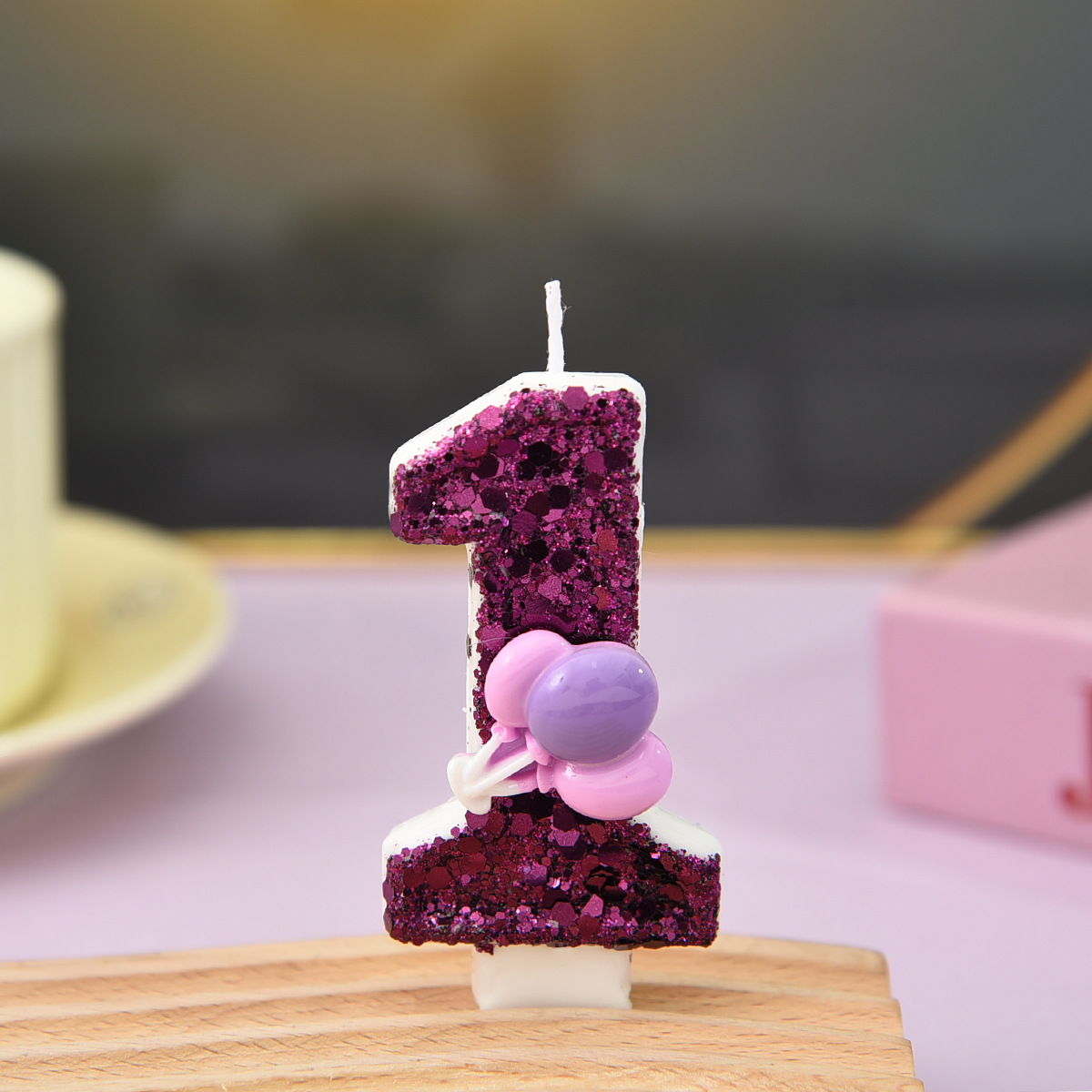 Różowe balony, cyfrowe świece, – Paraffin Wax recenzja i cena